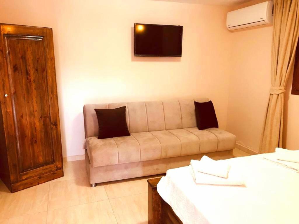 Rizokarpaso Paradise Karpaz Hotel & Restaurant מראה חיצוני תמונה